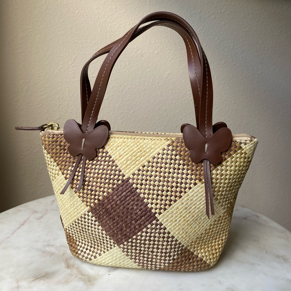 Etienne Aigner VINTAGE - small woven tote bag Basket w/ butterfly accents - EUC
